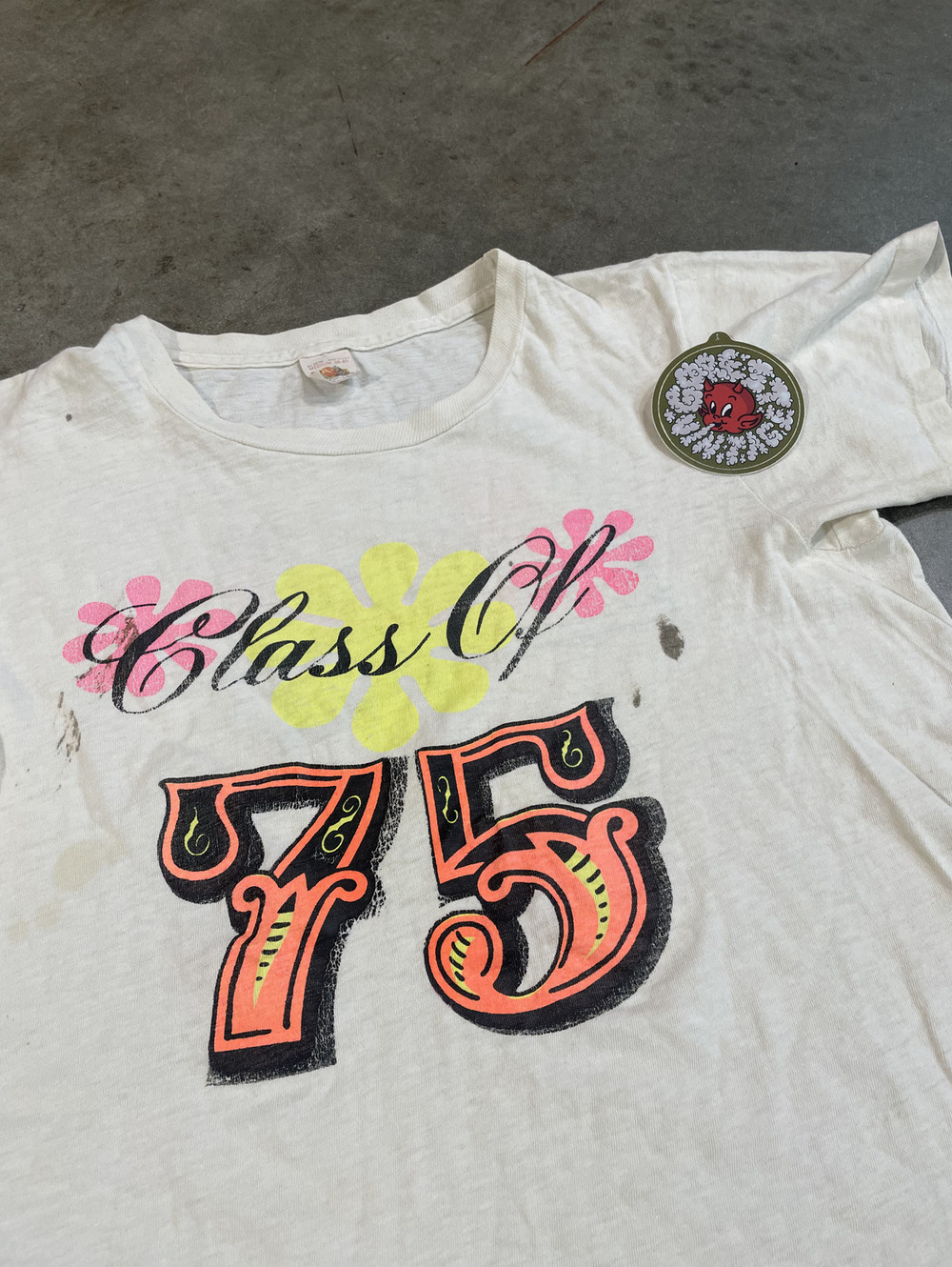 Vintage 1970s Thrashed Distressed Faded Airbrush Tee S 17x24